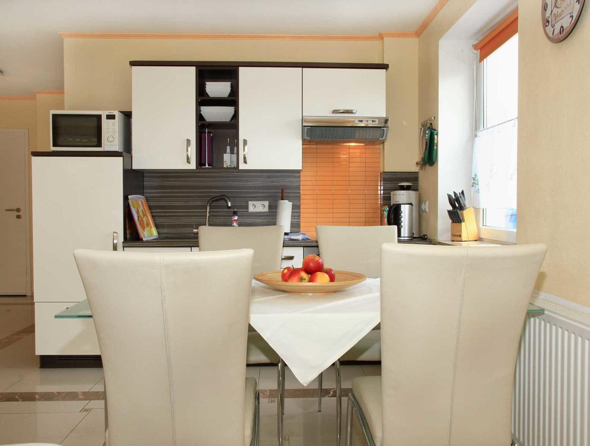 Europa Apartment *