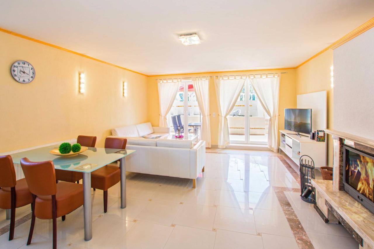 Apartment Europa *